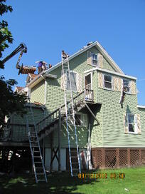 Ladder violation, no fall protection in Mass
